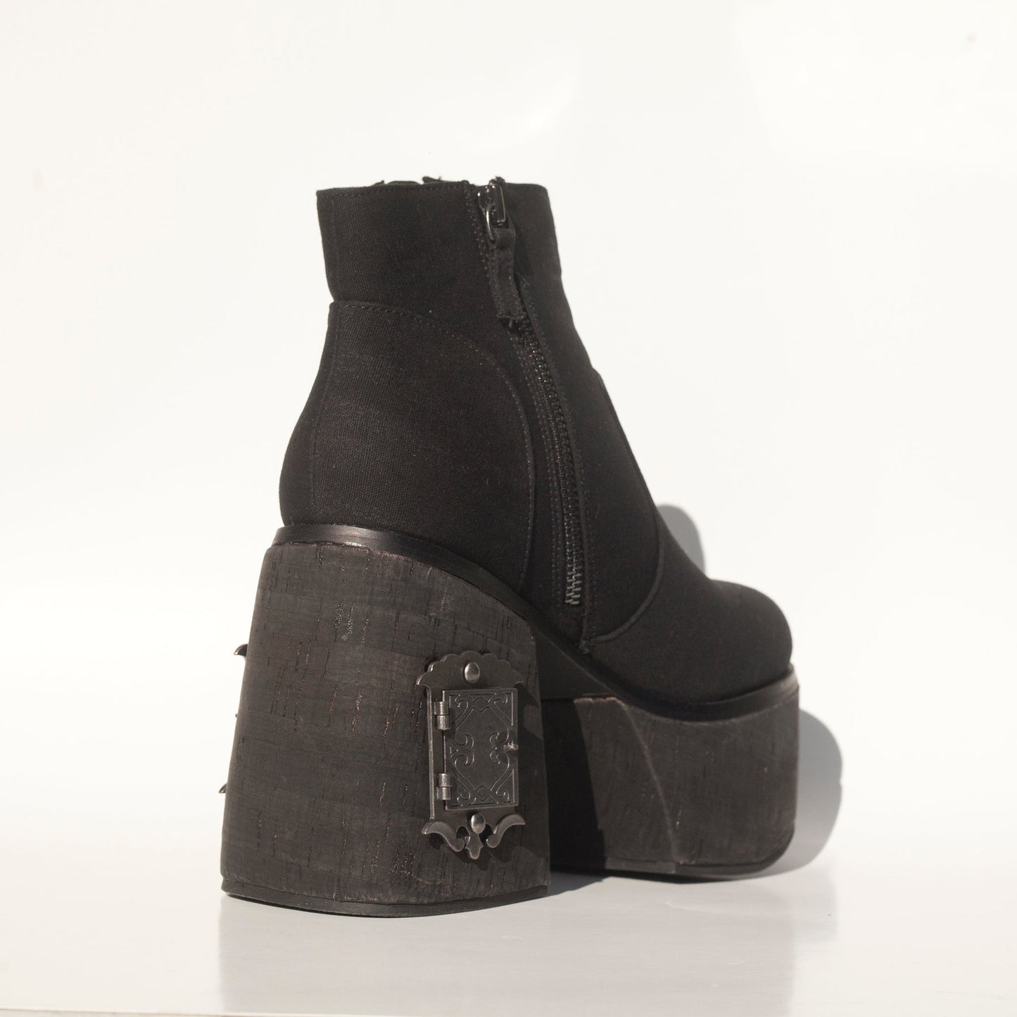 VOYAGE PORTAL Black Ankle Boots
