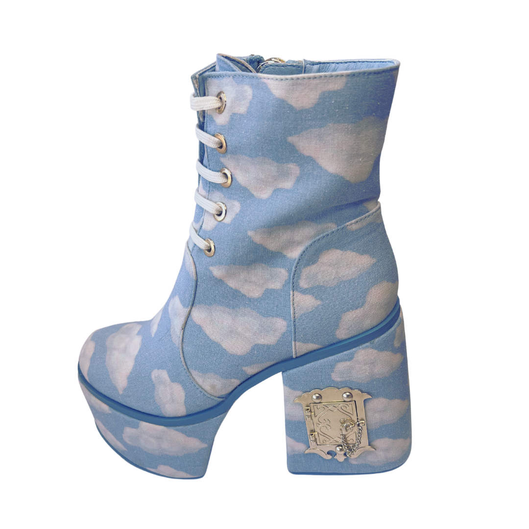 VOYAGE PORTAL Cloud Print Ankle Boots
